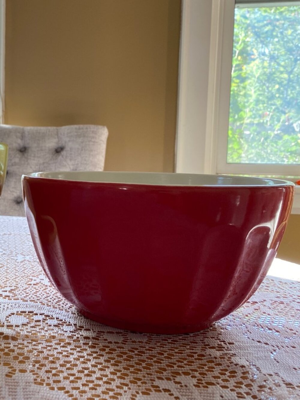 Mayfair & Jackson – red large bowl Vintage